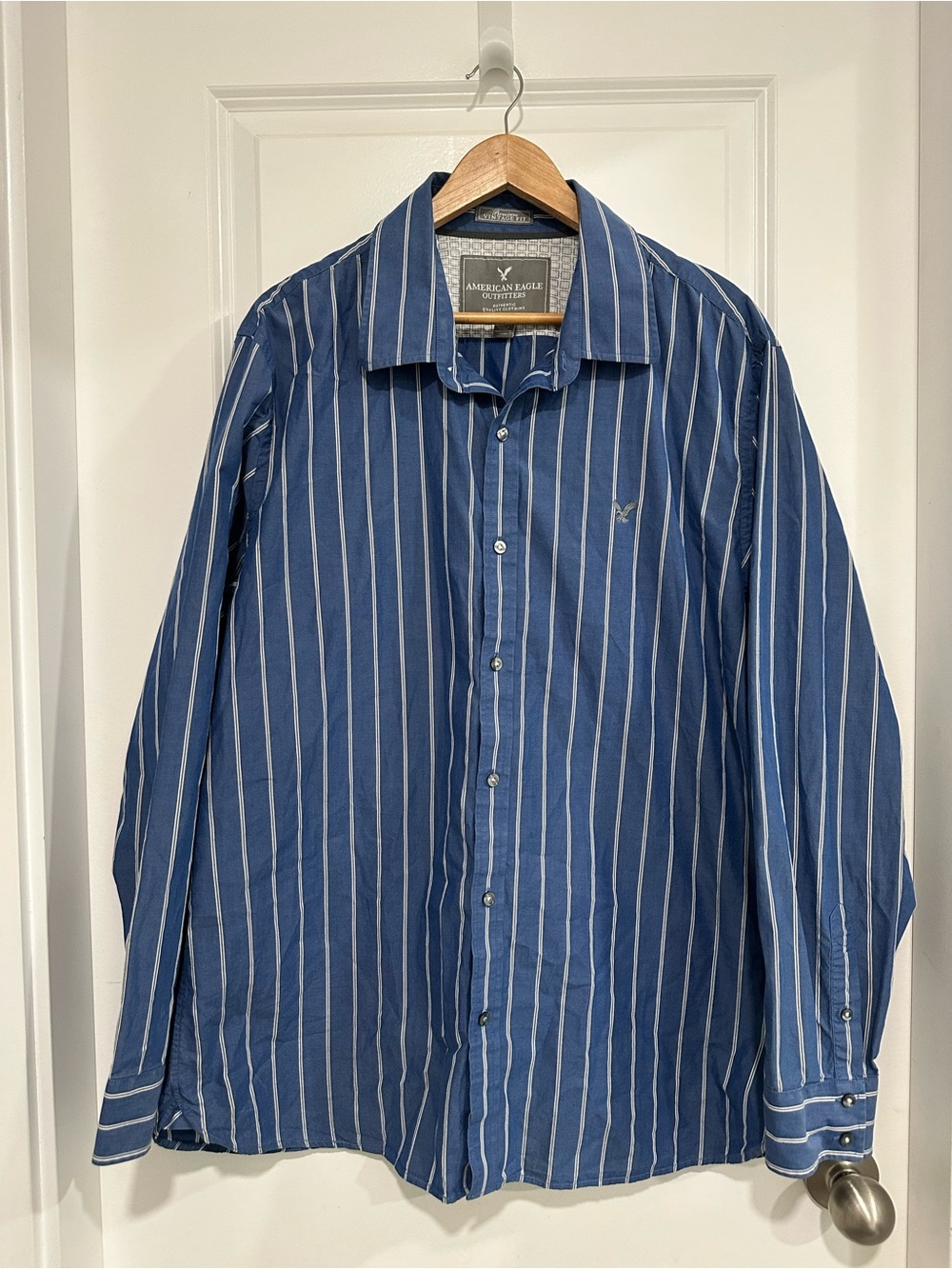 American Eagle Outfitters 100% Cotton Blue and White Stripe Dress Shirt Size XXL